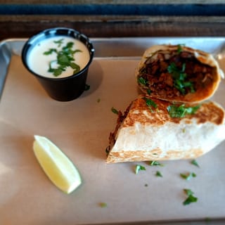 Lola's Burrito
